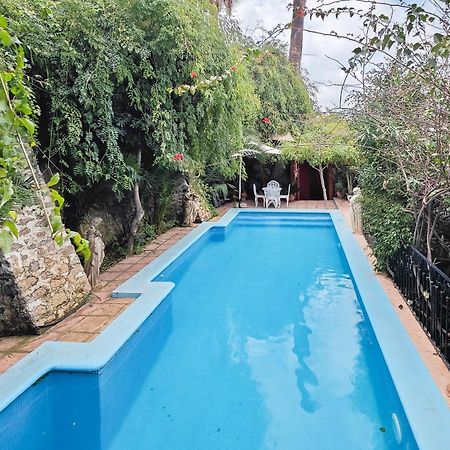 Navila Estudio En La Piscina Ибиса Екстериор снимка